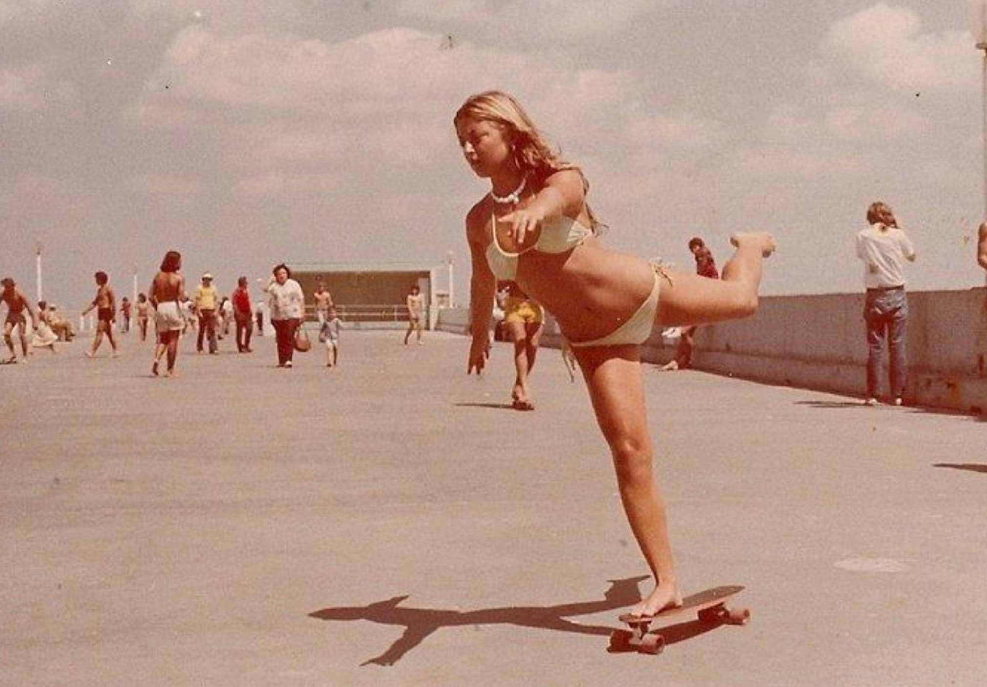 lulu hart skateboarding